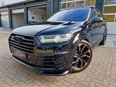 Second-hand Audi SQ7 Sport 435 CP (319 kW) 2017 Negru SUV