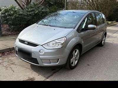 Gebraucht Ford S-MAX Titanium 140 PS (102 kW) 2006 Grau Van / Kleinbus