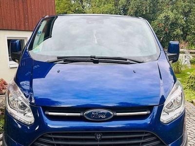 Gebraucht Ford Tourneo Titanium 170 PS (125 kW) 2017 Blau Van / Kleinbus