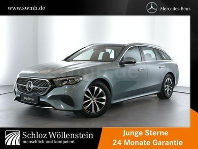 Metalliclack verdesilber Gebraucht 2024 Mercedes E220 Avantgarde Kombi | 46.470 € (Fairer Preis)