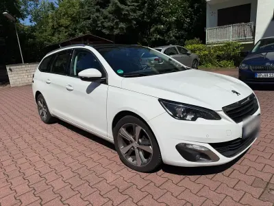 Gebraucht Peugeot 308 SW Allure 150 PS (110 kW) 2015 Weiß Kombi