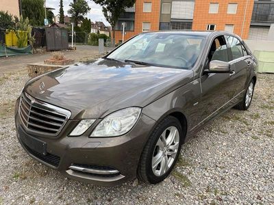 Mercedes E200