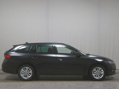 Second-hand Skoda Octavia Ambition 150 CP (110 kW) 2023 Negru Break