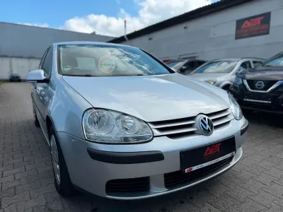 Gebraucht VW Golf IV 75 PS (55 kW) 2006 Reflexsilber metallic Limousine