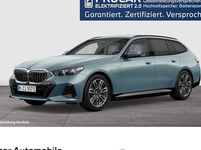 Gebraucht BMW 550e M Sport 489 PS (359 kW) 2025 Grün Kombi