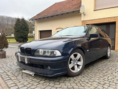Gebraucht BMW 525 192 PS (141 kW) 2001 Blau Kombi