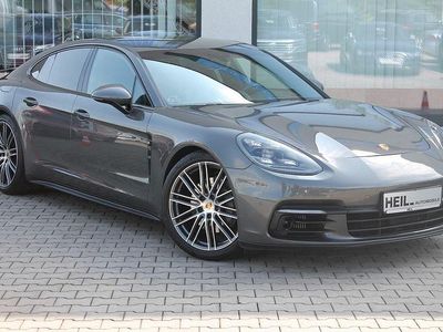 Porsche Panamera 4S