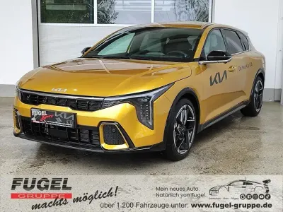 Nowe Kia K4 GT-Line 179 KM (131 kW) 2026 Żółty Sedan/Limuzyna