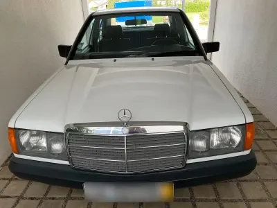 Gebraucht Mercedes 190 120 PS (88 kW) 1988 Weiß Limousine