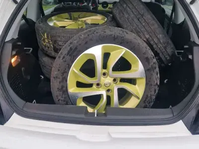 Używany Opel Adam Jam 87 KM (63 kW) 2013 Biały Hatchback