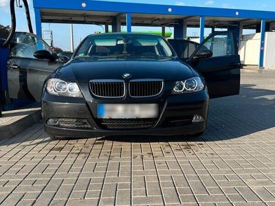 gebraucht BMW 320 i e90