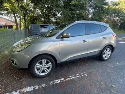 Gebraucht Hyundai ix35 Premium 163 PS (119 kW) 2010 Beige SUV