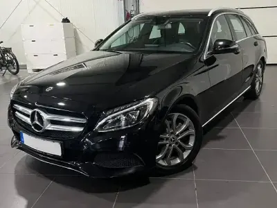 Usata Mercedes C180 156 CV (114 kW) 2018 Nero Station wagon