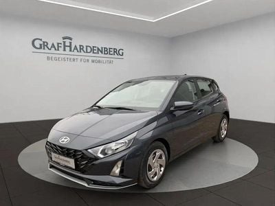 Gebraucht Hyundai i20 Select 100 PS (73 kW) 2025 Aurora grey / met Kleinwagen