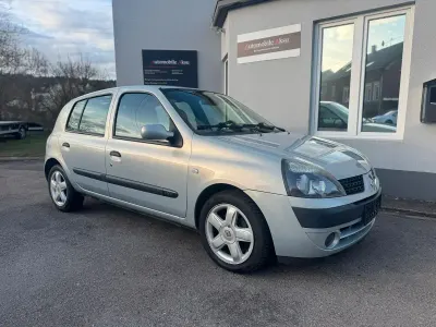 Occasion Renault Clio II 75 ch (55 kW) 2003 Argent Citadine