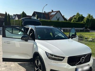 Gebraucht Volvo XC40 R-Design 190 PS (139 kW) 2018 Weiß SUV