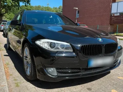 Gebraucht BMW 520 184 PS (135 kW) 2012 Schwarz Kombi