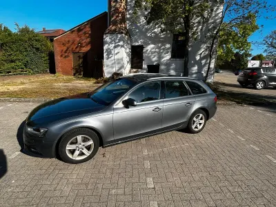 Gebraucht Audi A4 190 PS (139 kW) 2015 Grau Kombi
