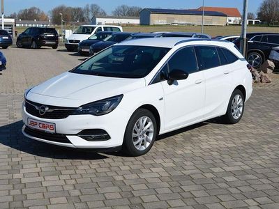 Schneeweiß Gebraucht 2021 Opel Astra Elegance Kombi | 11.490 € (Fairer Preis)