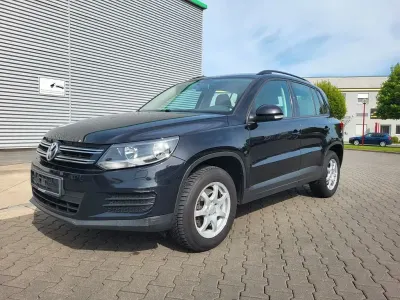 Używany VW Tiguan Trendline 160 KM (117 kW) 2012 Czarny SUV