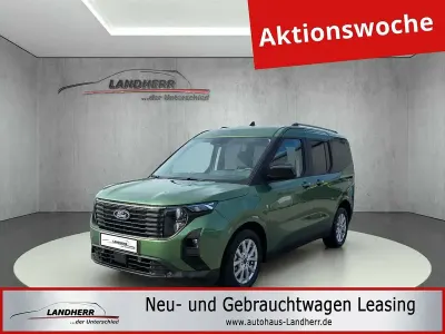 Gebraucht Ford Tourneo Courier Titanium 125 PS (91 kW) 2025 Bursting green Van / Kleinbus