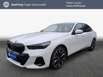 Nuova BMW 520 Performance 197 CV (144 kW) 2026 Bianco Berlina