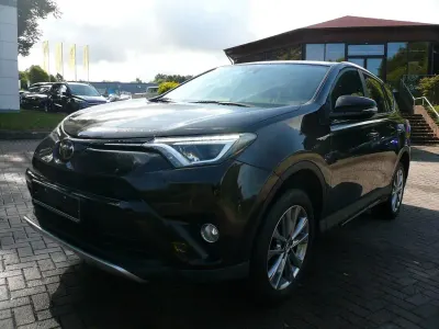 Gebraucht Toyota RAV4 Edition 152 PS (111 kW) 2016 Braun SUV