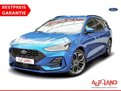 Gebraucht Ford Focus ST-Line X 155 PS (114 kW) 2023 Desertislandbluemet. Kombi