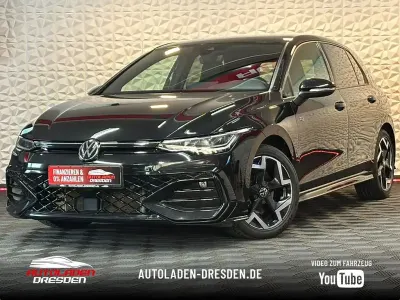 Gebraucht VW Golf VIII R-line 150 PS (110 kW) 2025 Grenadillschwarz metallic Limousine
