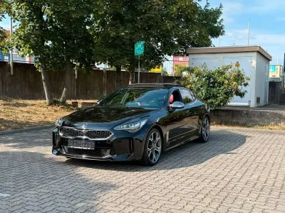 Gebraucht Kia Stinger GT 370 PS (272 kW) 2017 Schwarz Kleinwagen
