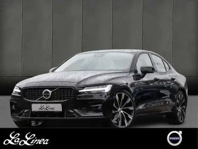 Usata Volvo S60 145 CV (106 kW) 2023 Berlina