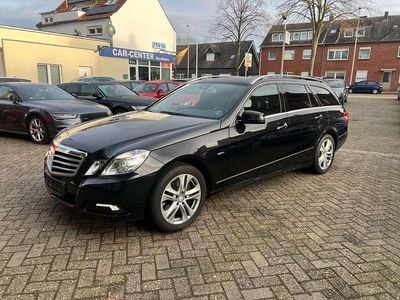 Obsidianschwarz Gebraucht 2010 Mercedes E250 Avantgarde Kombi | 9.900 € (Guter Preis)