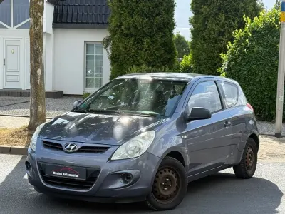 Gebraucht Hyundai i20 Classic 77 PS (56 kW) 2009 Grau Kleinwagen