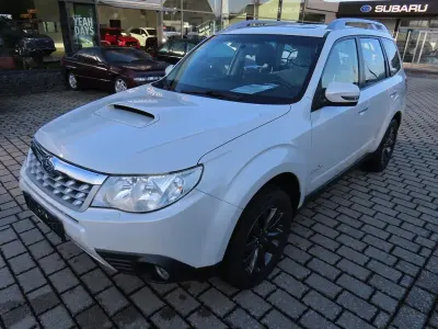Gebraucht Subaru Forester 147 PS (108 kW) 2012 Weiß SUV