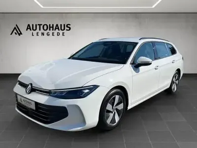 Gebraucht VW Passat 150 PS (110 kW) 2025 Weiß Kombi