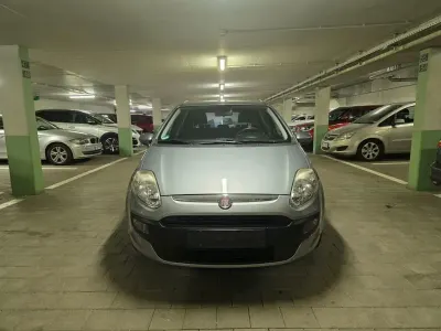 Gebraucht Fiat Punto Evo 77 PS (56 kW) 2012 Grau Kleinwagen