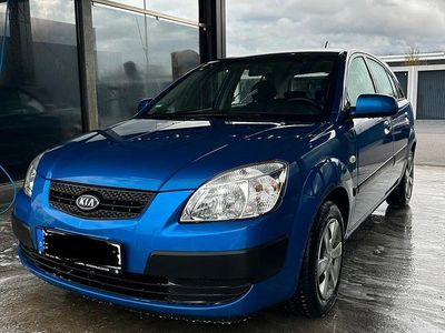 Usata Kia Rio 110 CV (80 kW) 2007 Blu Utilitaria