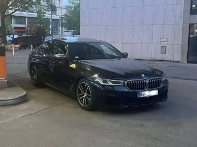 Gebraucht BMW M550 530 PS (389 kW) 2023 Schwarz Limousine