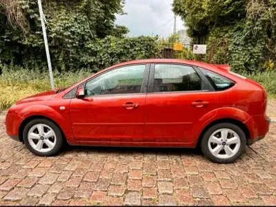 Gebraucht Ford Focus 116 PS (85 kW) 2007 Orange Limousine