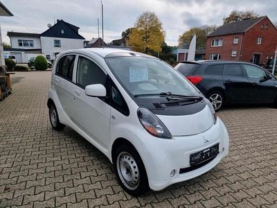 Weiß Gebraucht 2011 Mitsubishi i-MiEV Kleinwagen | 3.999 €