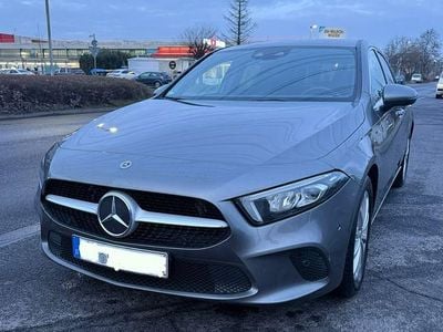 Gebraucht Mercedes A180 Business 138 PS (101 kW) 2019 Limousine
