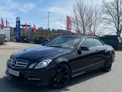 Usado Mercedes E200 184 CV (135 kW) 2013 Negro Descapotable