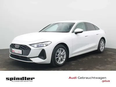Gebraucht Audi A5 Ambiente 204 PS (150 kW) 2025 Arkonaweiß Limousine