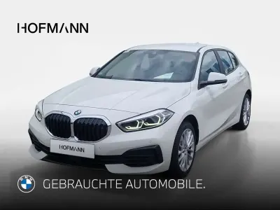 Gebraucht BMW 118 Advantage 136 PS (100 kW) 2023 Alpinweiß uni Limousine