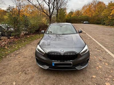 Gebraucht BMW 118 Advantage 140 PS (102 kW) 2019 Grau Kleinwagen