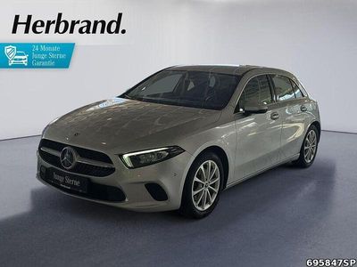 Gebraucht Mercedes A200 Progressive 163 PS (119 kW) 2022 Iridiumsilber metallic Limousine