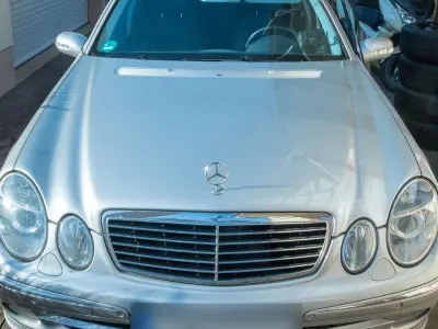 Gebraucht Mercedes E280 Avantgarde 177 PS (130 kW) 2005 Silber Limousine