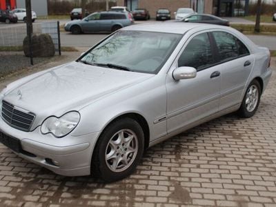 Mercedes C200