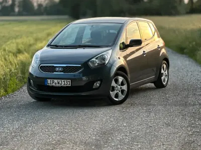 Gebraucht Kia Venga Spirit 125 PS (91 kW) 2011 Grau Kleinwagen