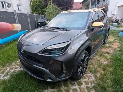 Gebraucht Toyota Yaris Cross Edition 116 PS (85 kW) 2021 Grau SUV